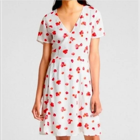 GAP Dresses & Skirts - GAP poppy sundress